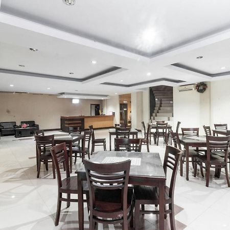 Reddoorz Near Bahu Mall Manado Malalayang Eksteriør bilde