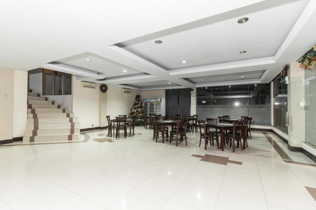Reddoorz Near Bahu Mall Manado Malalayang Eksteriør bilde