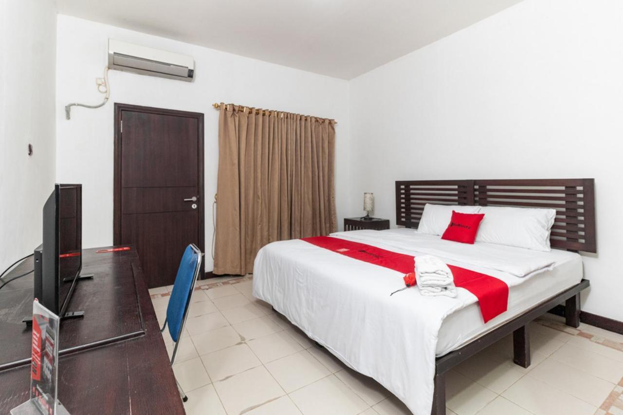 Reddoorz Near Bahu Mall Manado Malalayang Eksteriør bilde