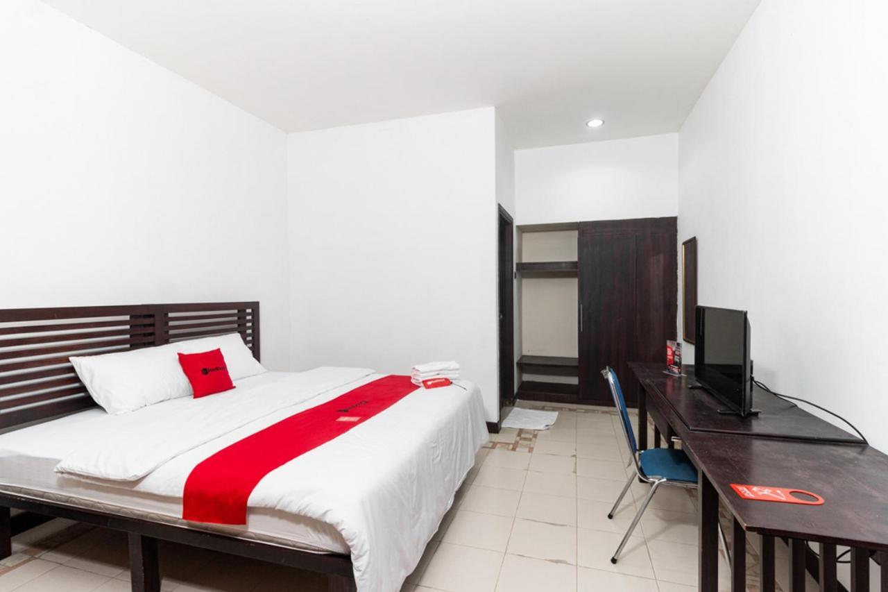 Reddoorz Near Bahu Mall Manado Malalayang Eksteriør bilde